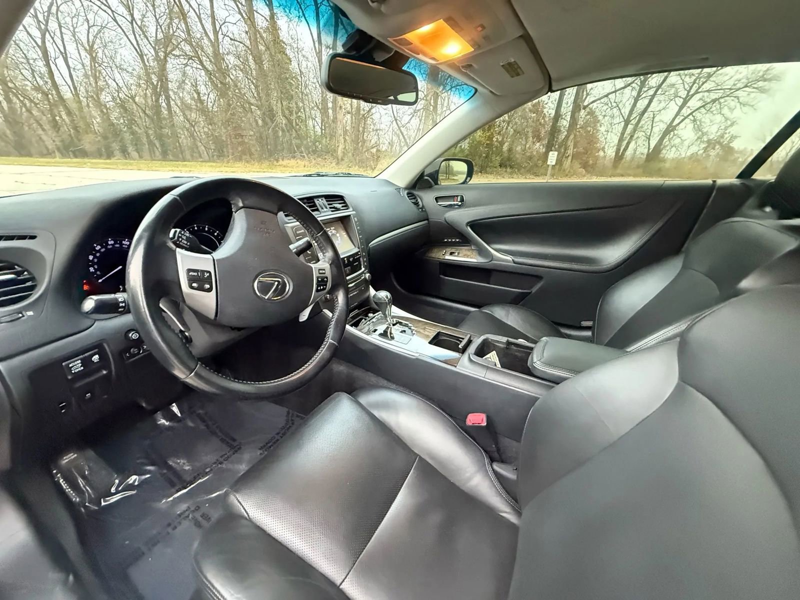 Used 2013 Lexus IS 350C w/ Luxury Pkg image 12