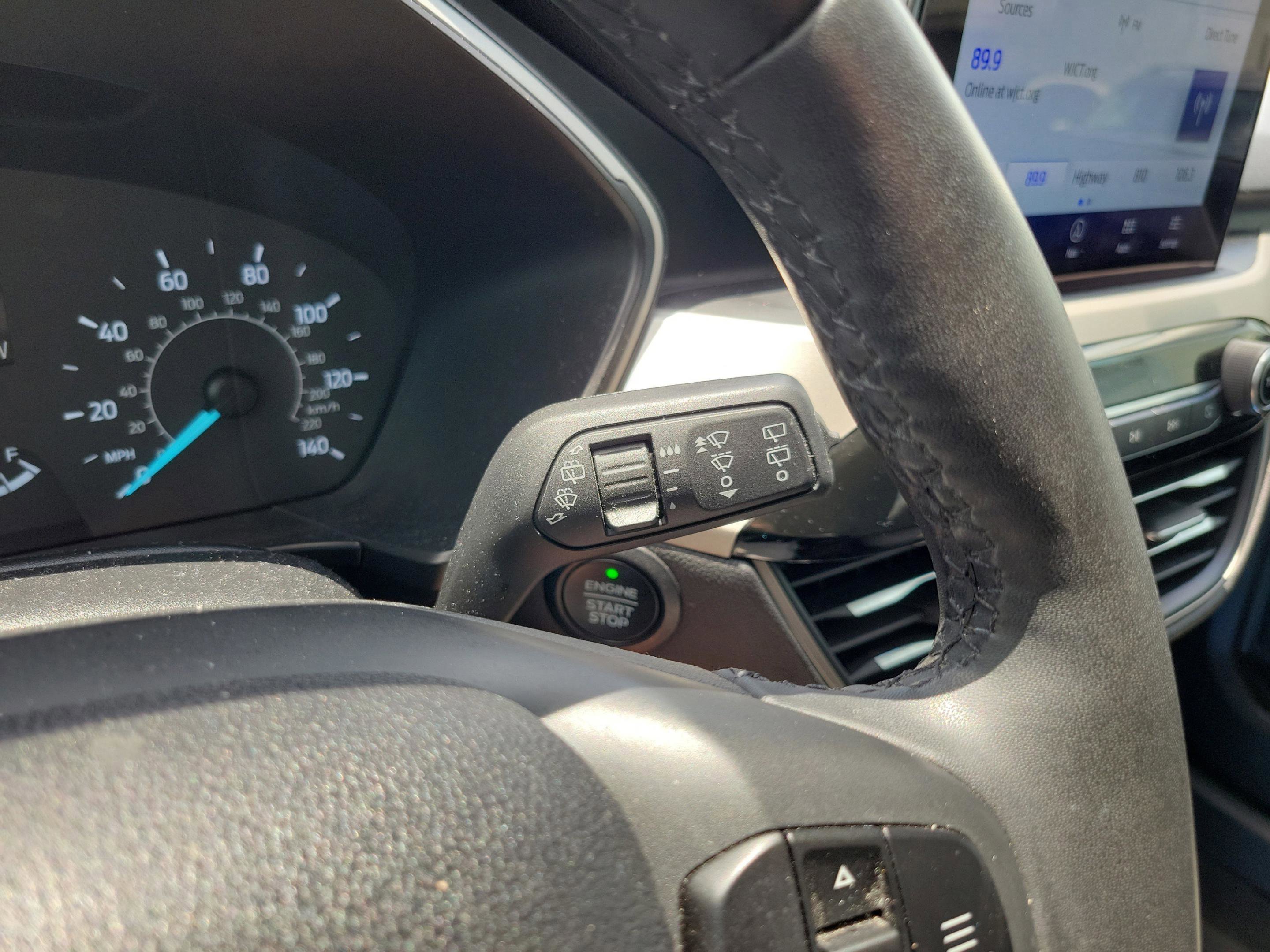 Used 2021 Ford Escape SE w/ Convenience Package FWD image 23
