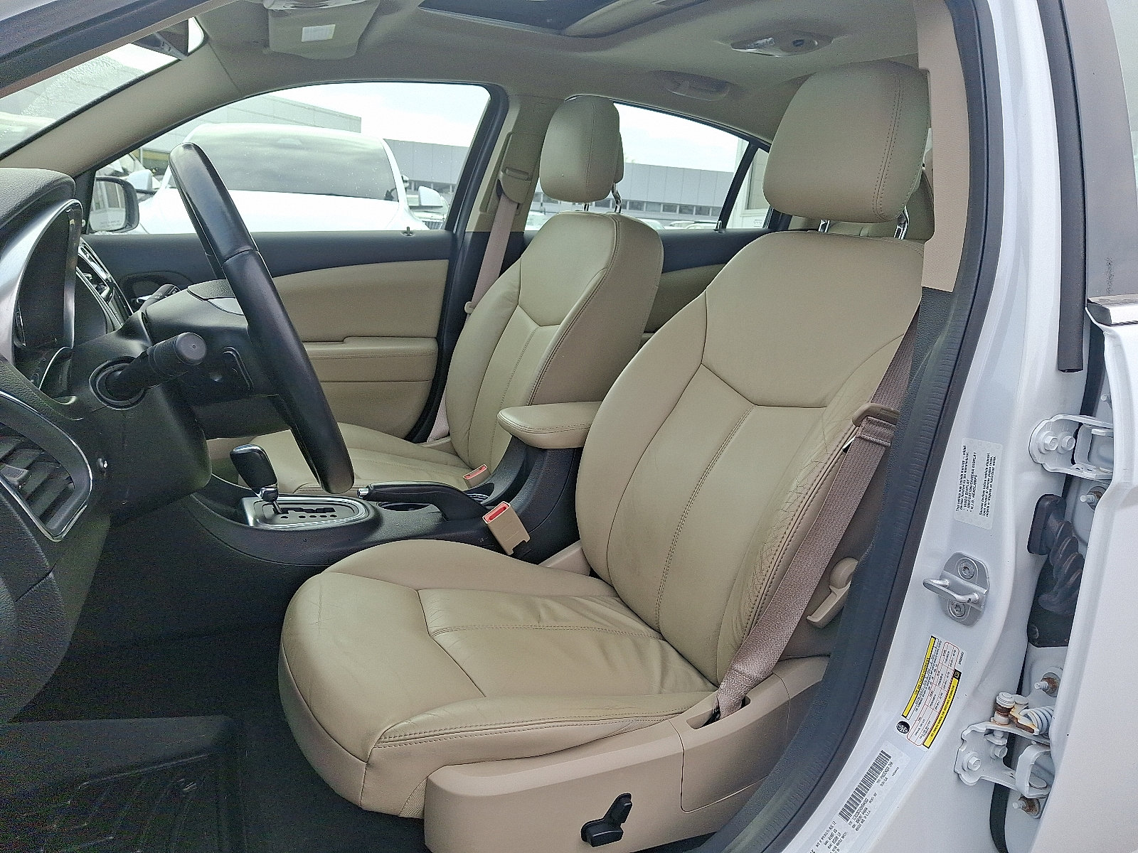 Used 2013 Chrysler 200 Limited w/ Sun/Sound Group image 13