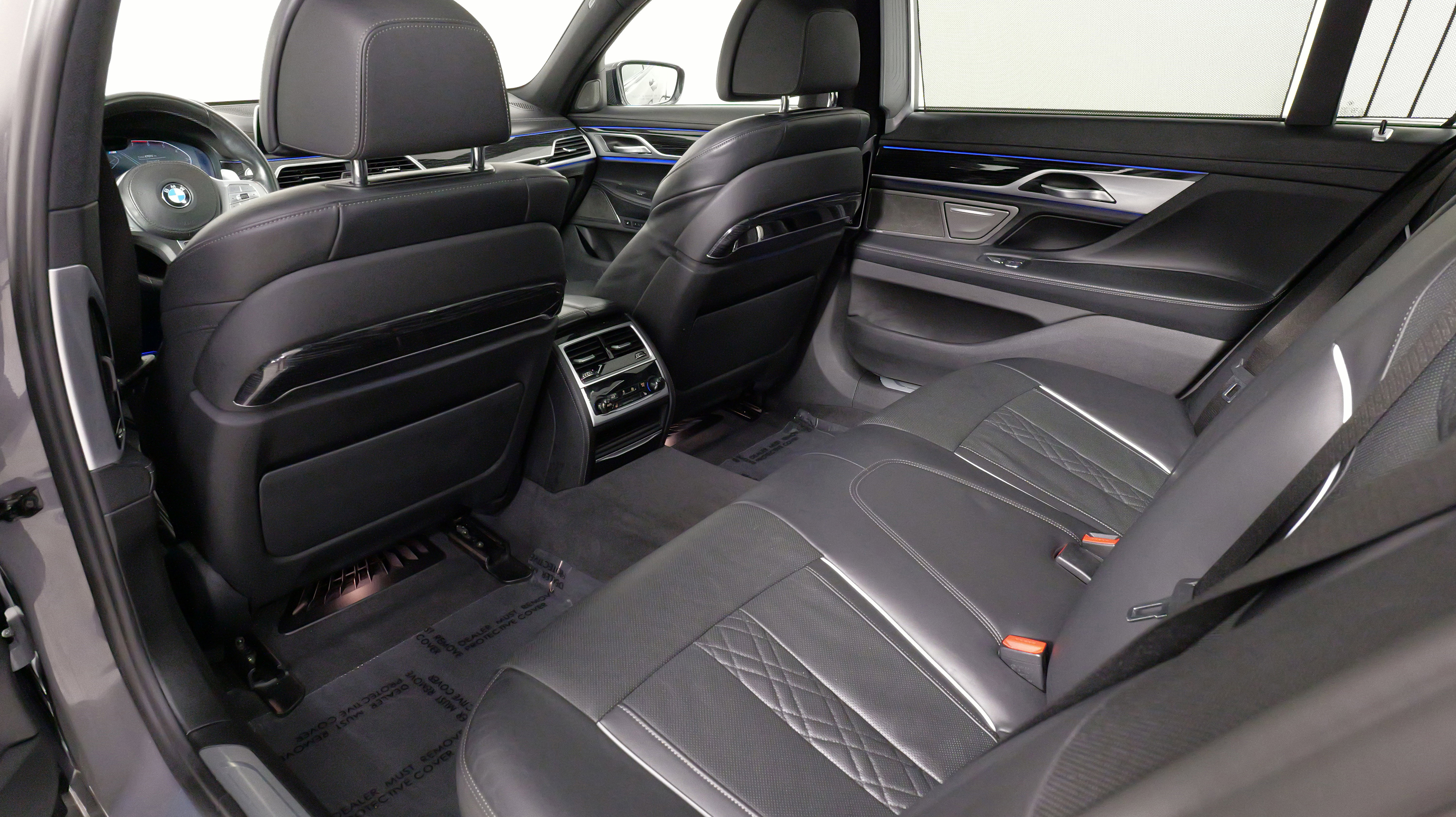 Used 2022 BMW 750i xDrive w/ Executive Package image 37