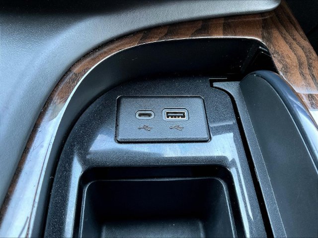 Used 2021 Cadillac Escalade Sport Platinum AWD/4WD image 18
