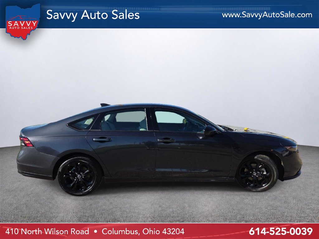 Used 2025 Honda Accord SE image 16