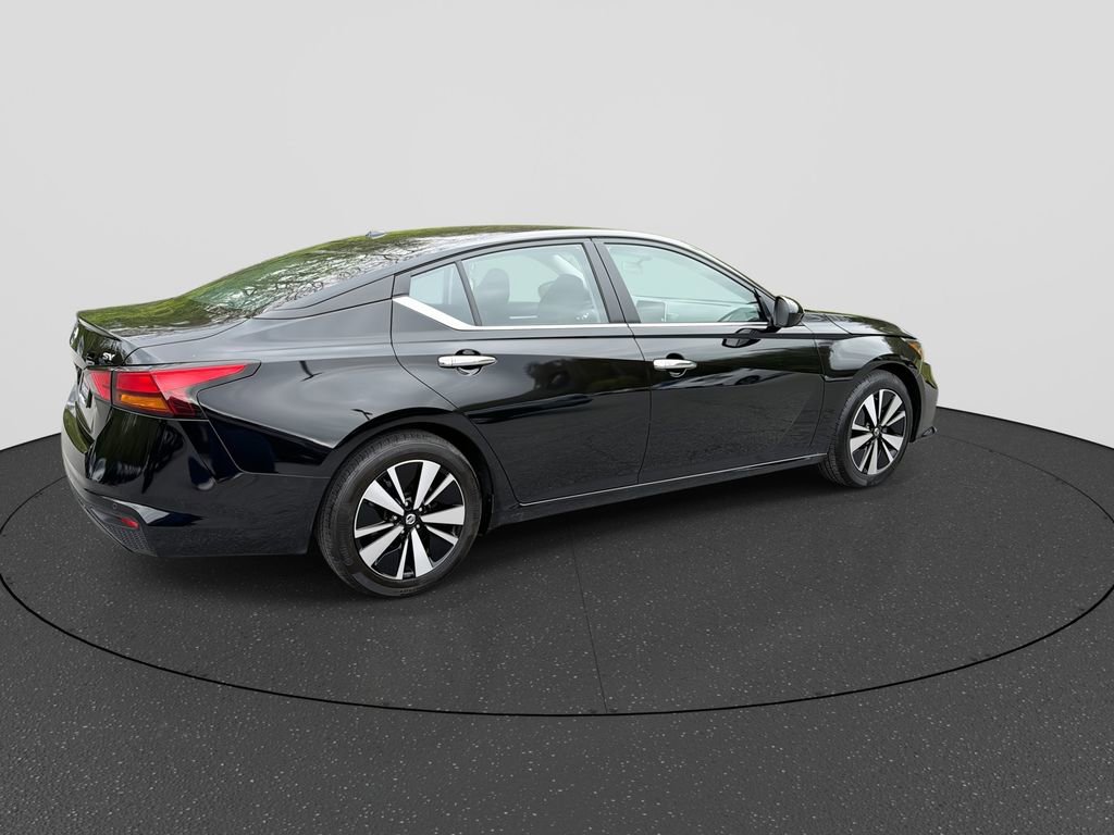 Used 2022 Nissan Altima 2.5 SV FWD image 8