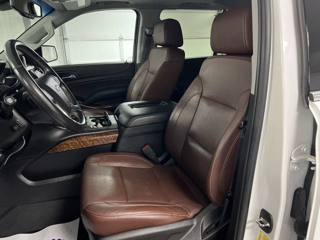 Used 2019 Chevrolet Suburban Premier w/ Premier Plus Edition AWD/4WD image 19