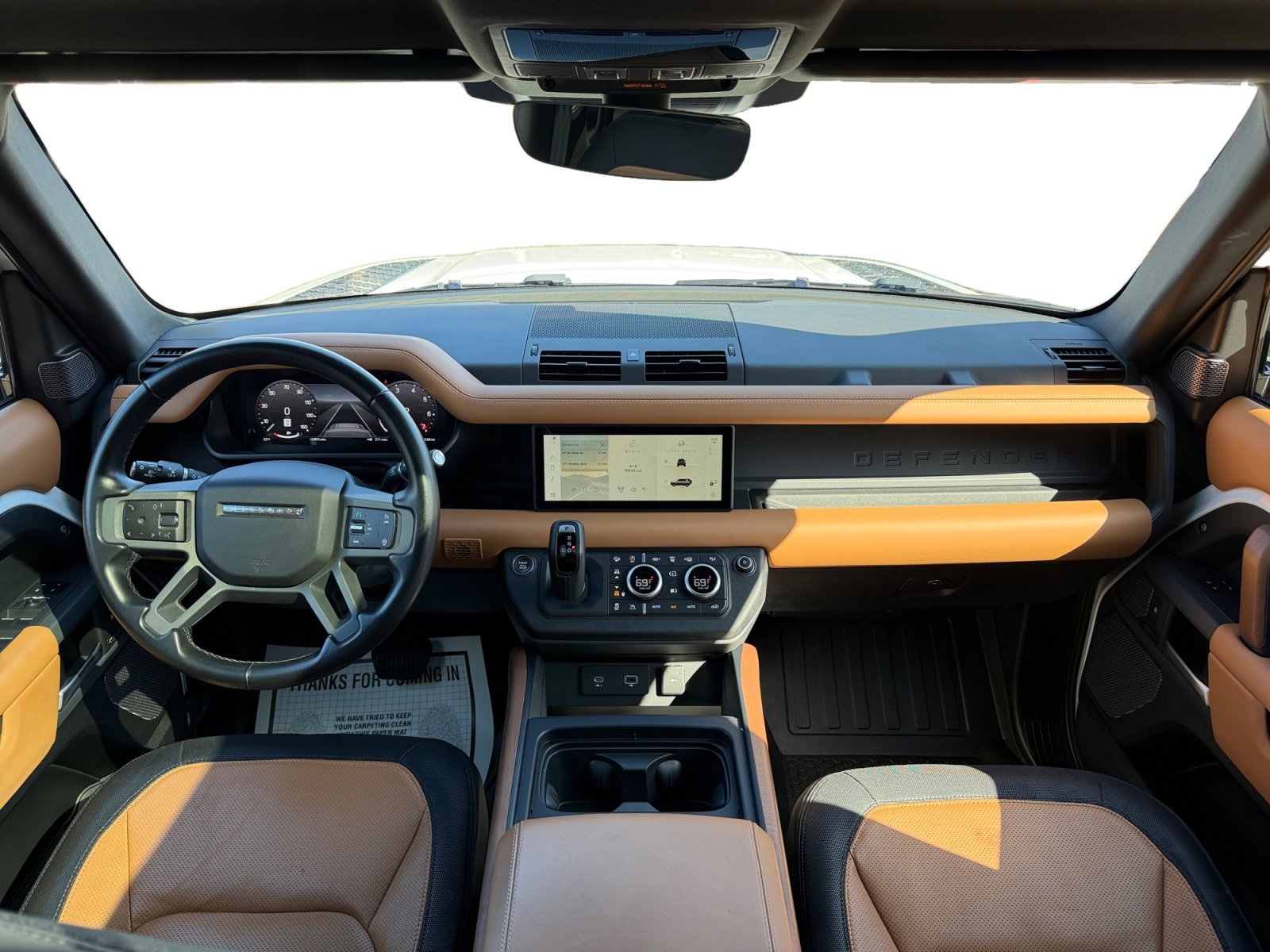 Used 2023 Land Rover Defender 110 X-Dynamic SE image 19