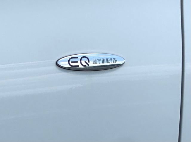 Used 2025 Mercedes-Benz GLC 350e 4MATIC image 7