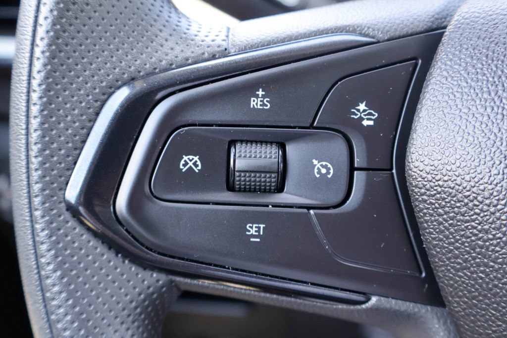 Used 2025 Chevrolet TrailBlazer LT AWD/4WD image 13