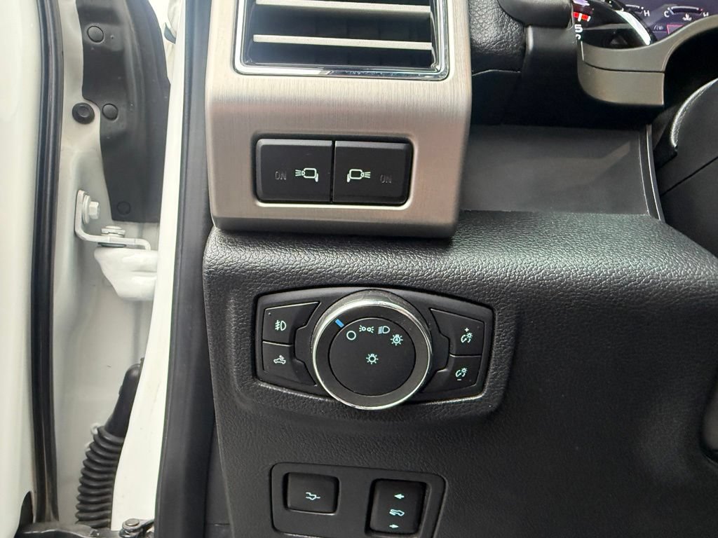 Used 2020 Ford F450 Platinum w/ FX4 Off-Road Package AWD/4WD image 7