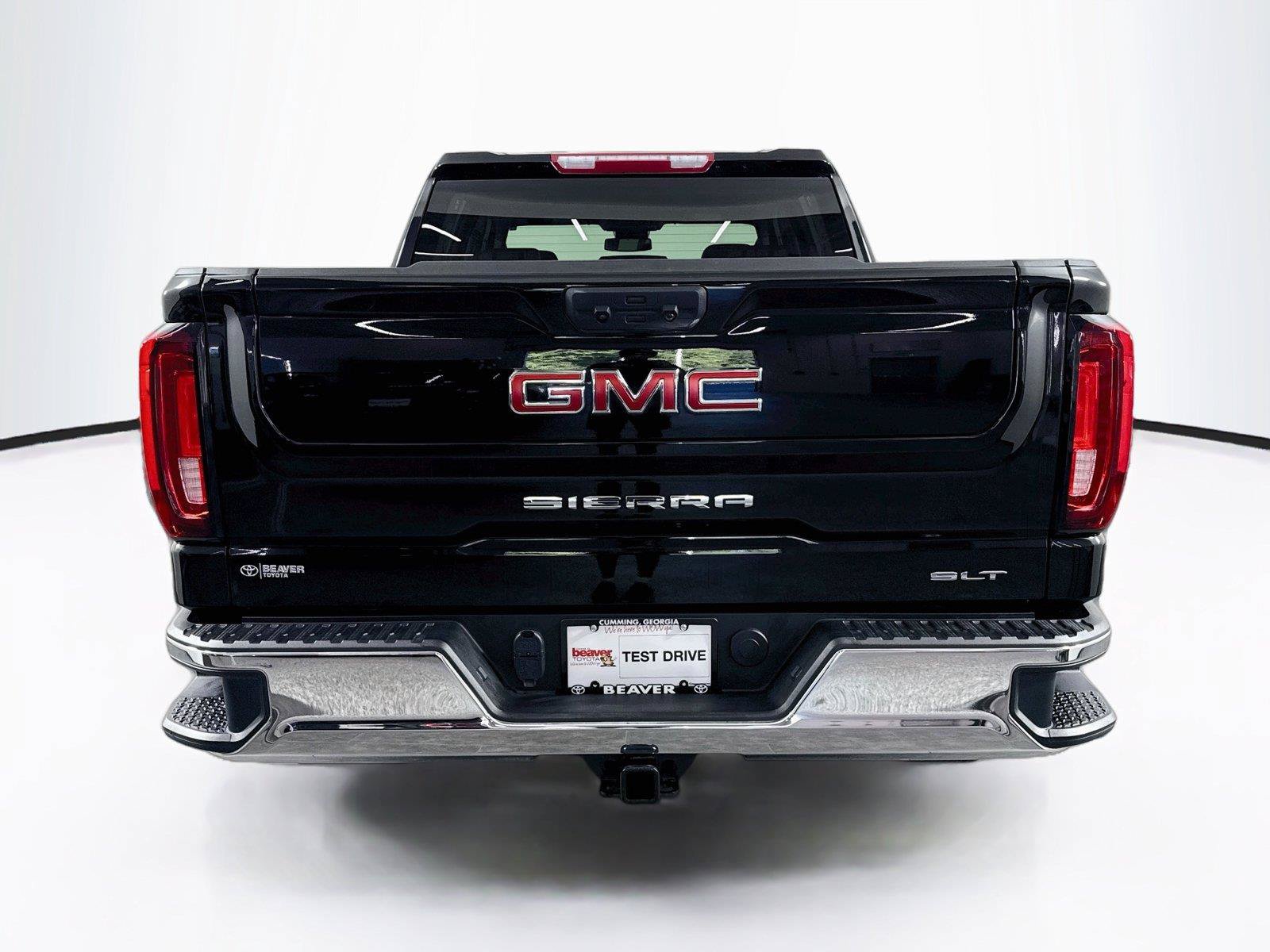 Used 2025 GMC Sierra 1500 SLT AWD/4WD image 12