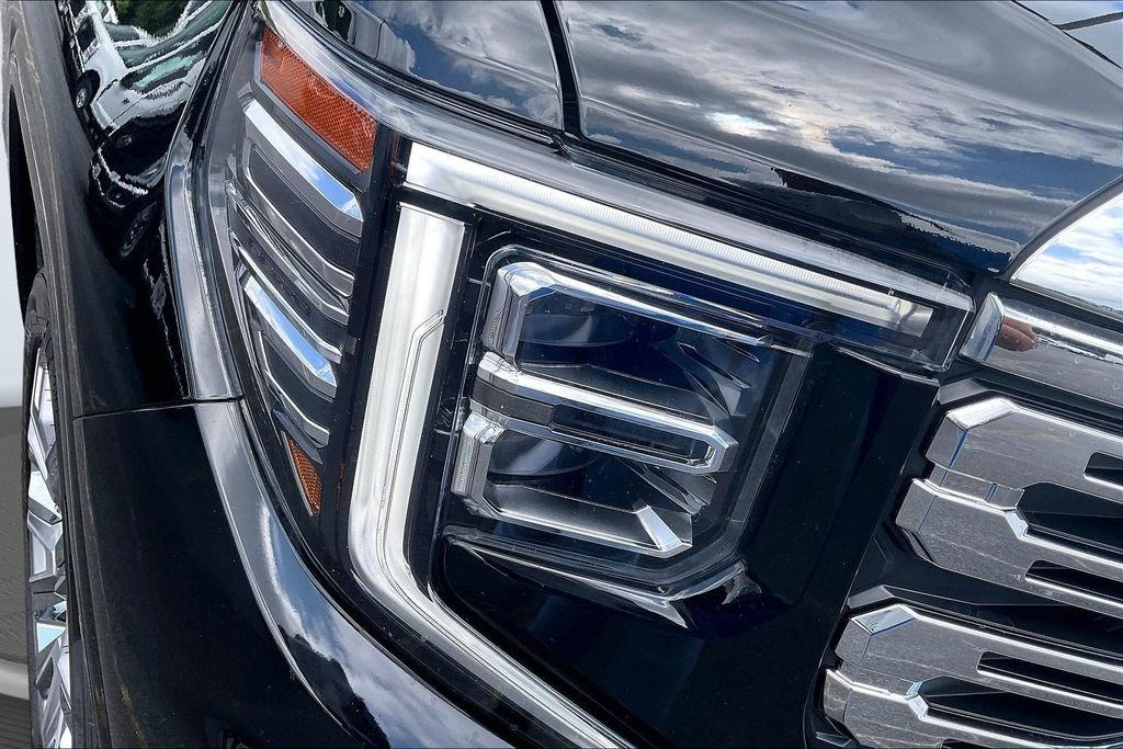 Used 2024 GMC Sierra 1500 Denali w/ Denali Reserve Package AWD/4WD image 35