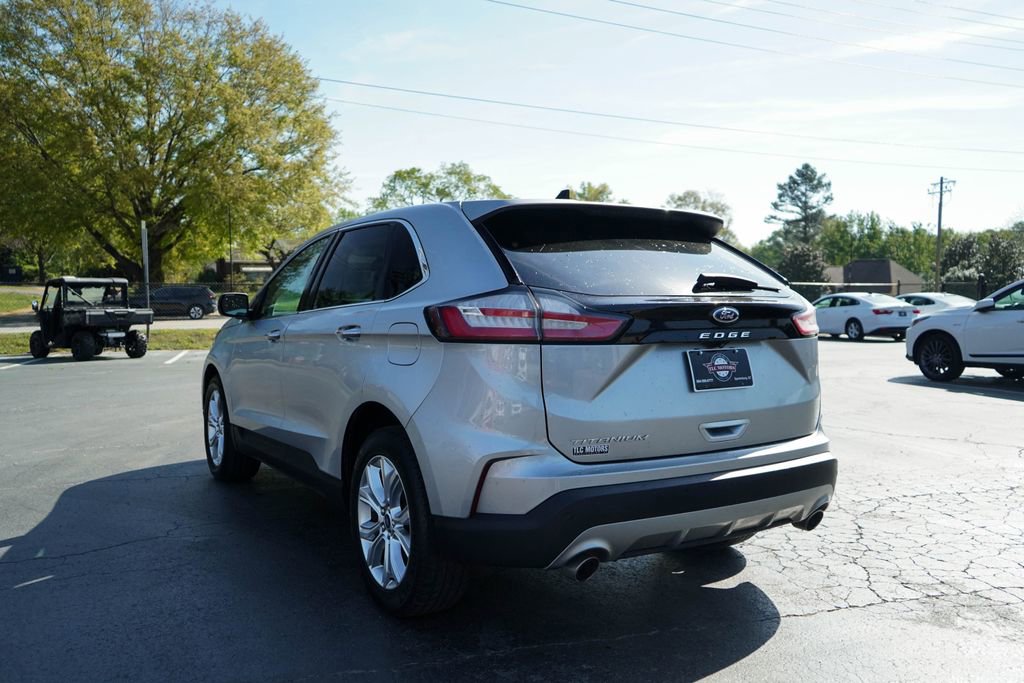 Used 2021 Ford Edge Titanium FWD image 3