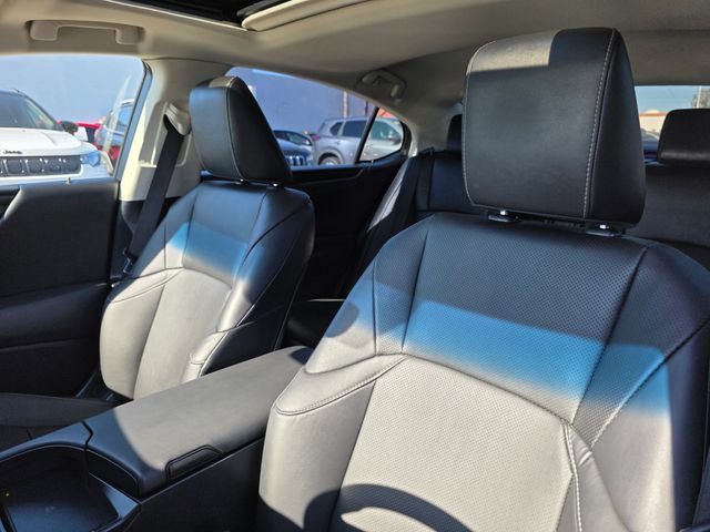 Used 2024 Lexus ES 300h w/ Premium Package image 11