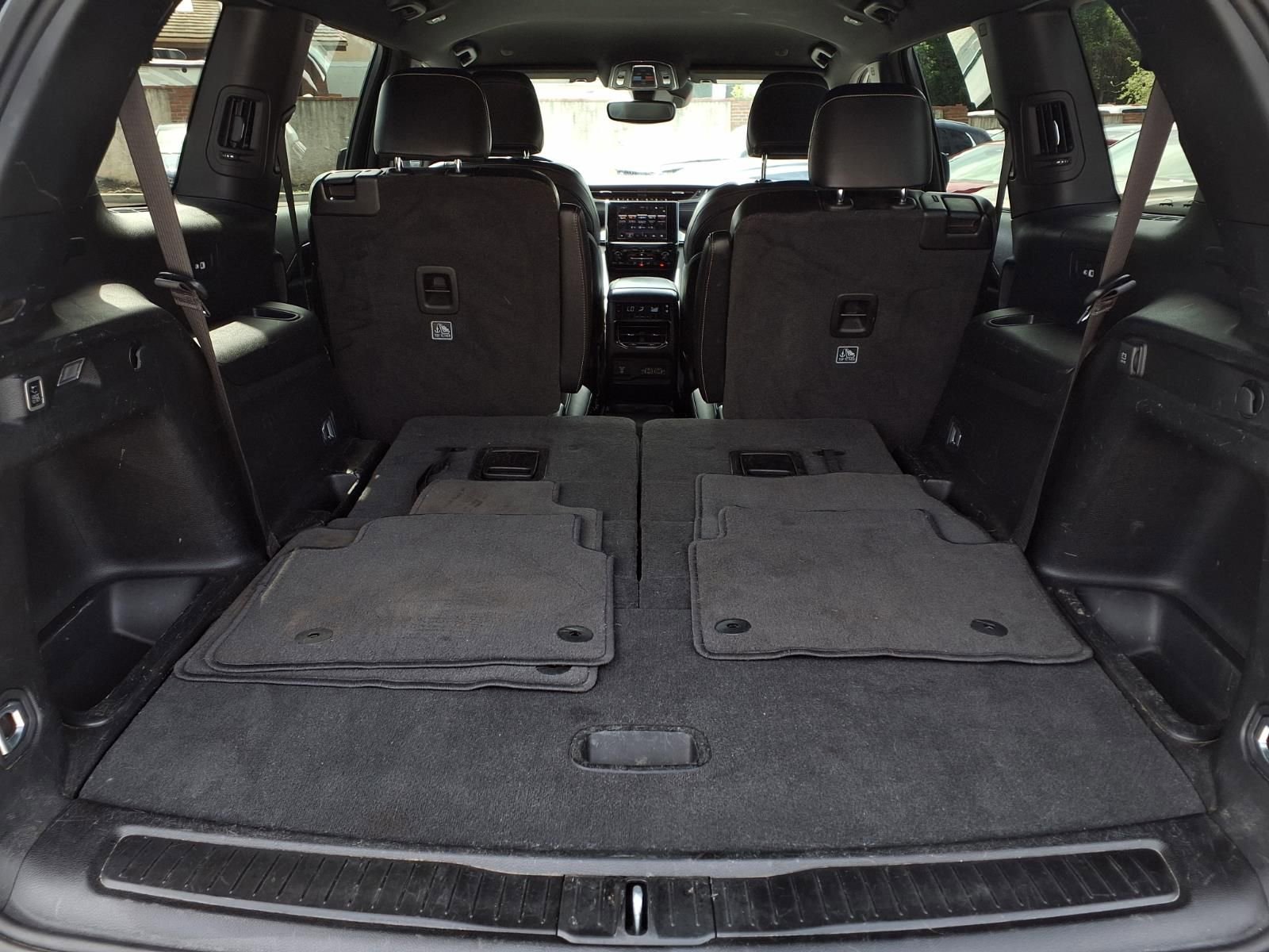 Used 2022 Jeep Grand Cherokee L Laredo AWD/4WD image 6