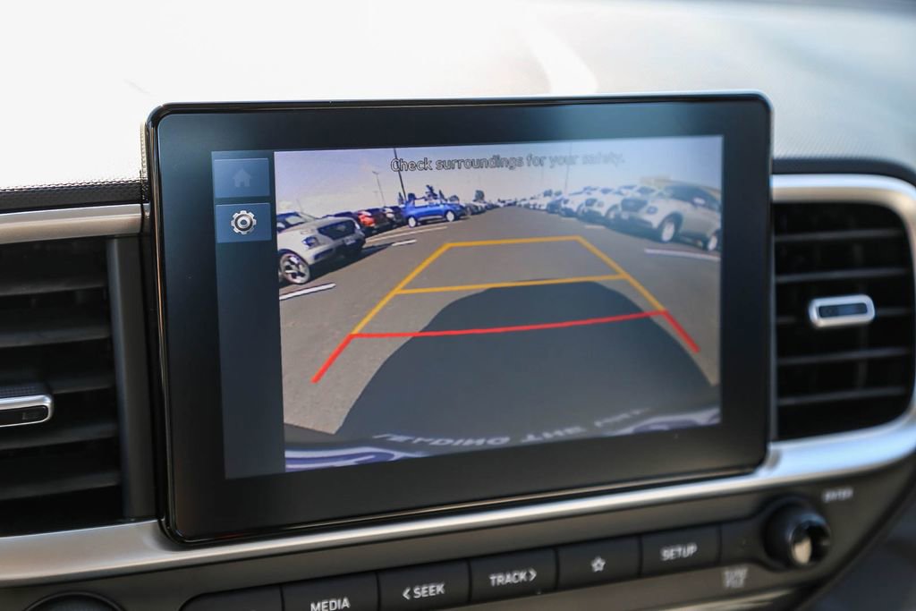 Certified 2026 Hyundai Venue SEL FWD image 25