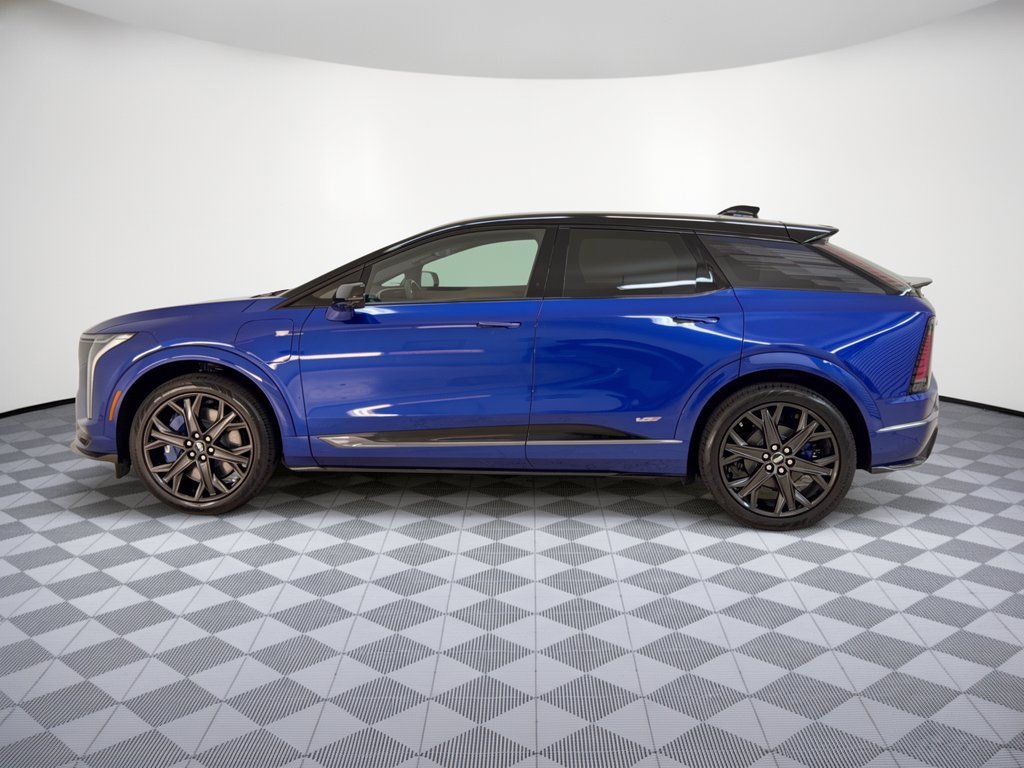New 2027 Cadillac Optiq V w/ Deep Ocean Design Edition AWD/4WD image 2