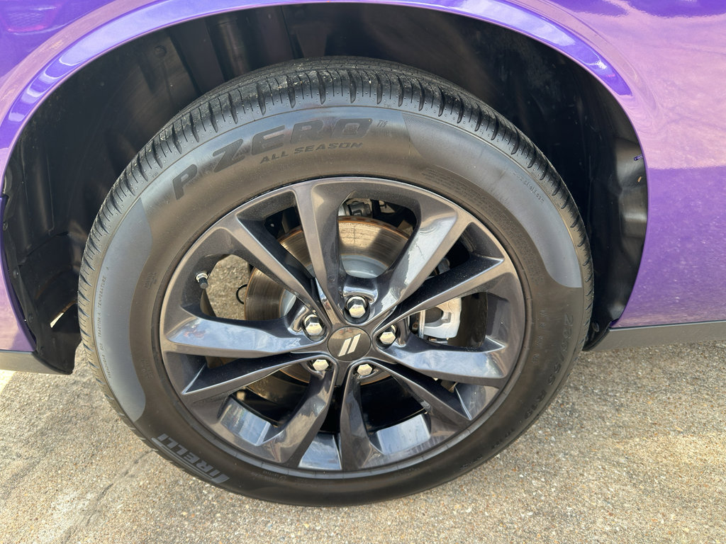 Used 2023 Dodge Challenger SXT w/ Blacktop Package image 9