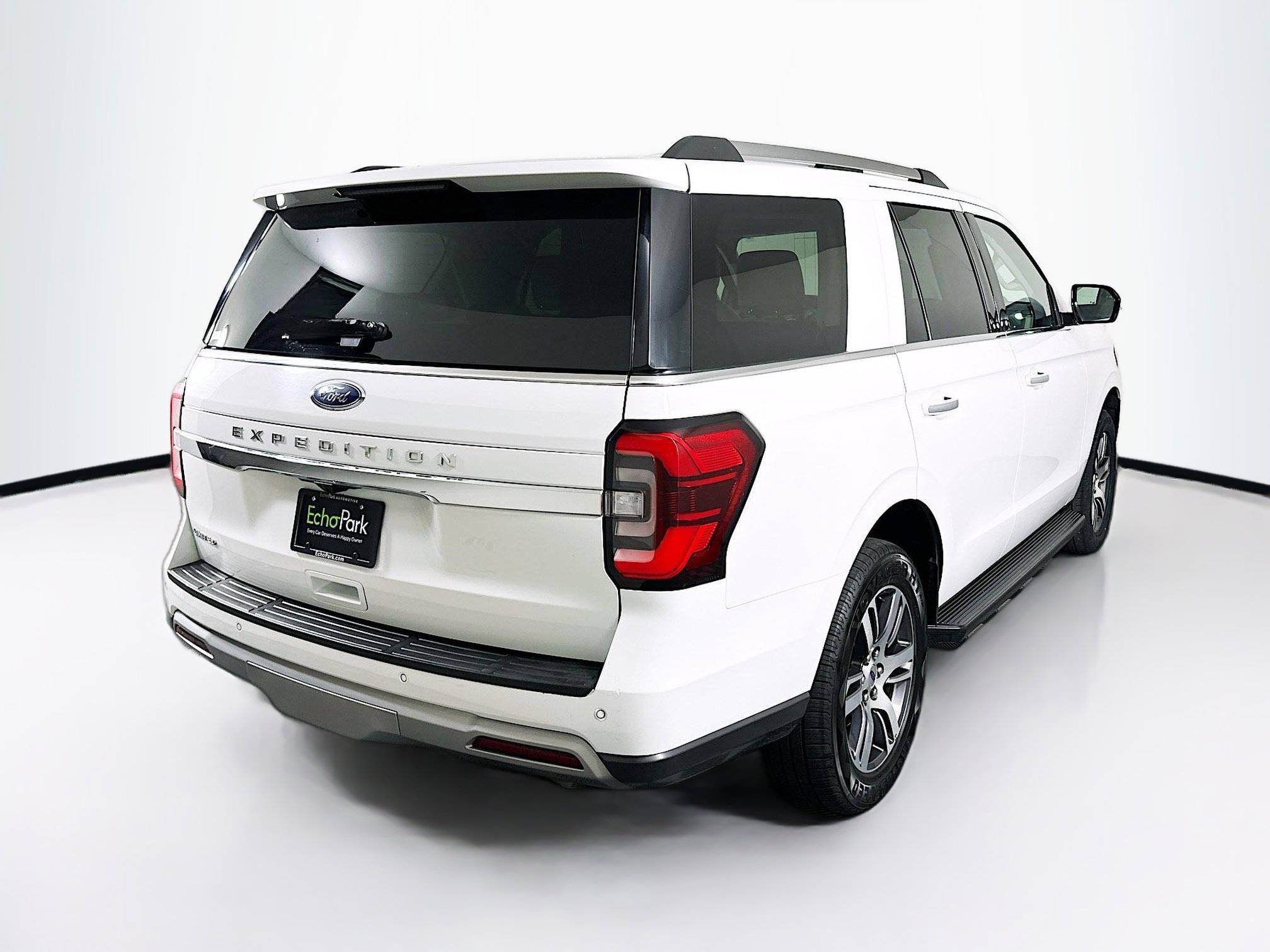 Used 2024 Ford Expedition Limited RWD image 9