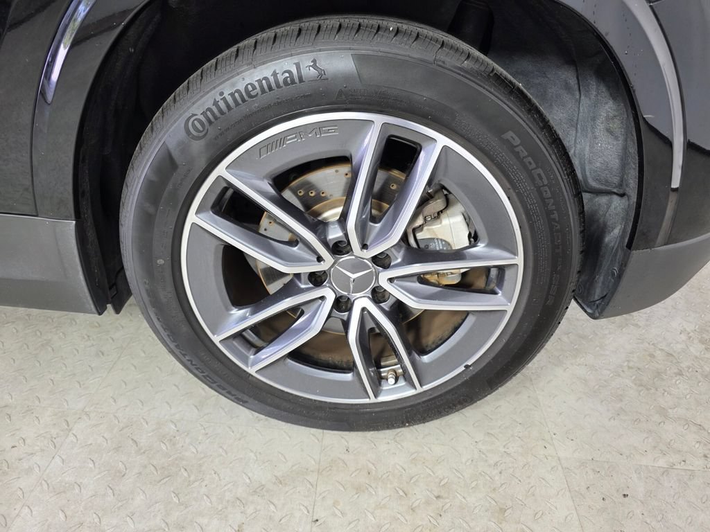 Certified 2025 Mercedes-Benz GLA 35 AMG 4MATIC image 17