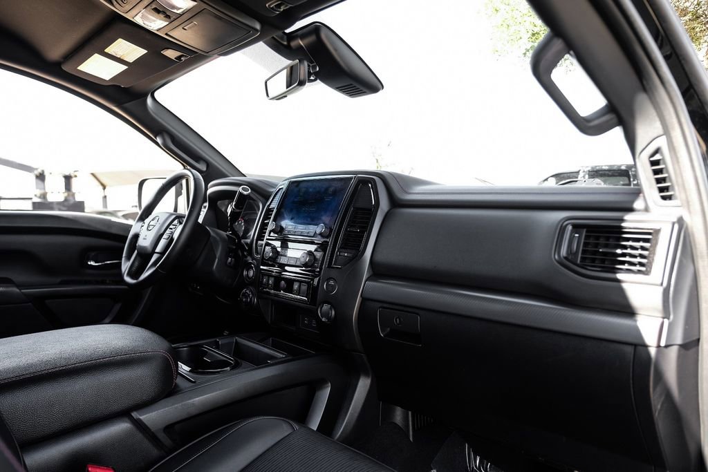 Used 2023 Nissan Titan PRO-4X w/ Off Road Protection Package image 9