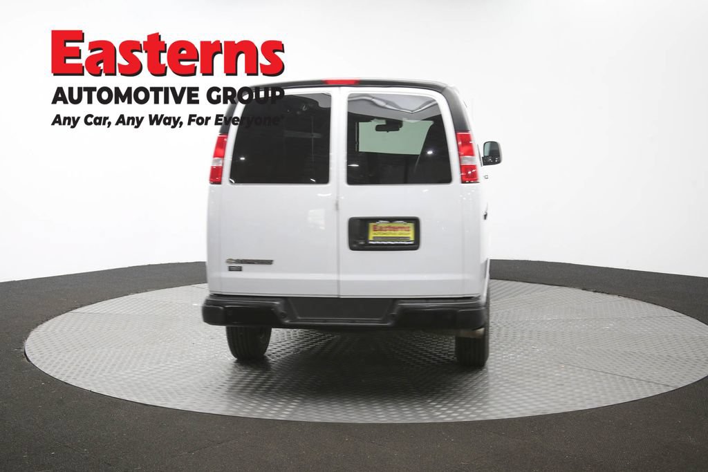 Used 2021 Chevrolet Express 3500 w/ Driver Convenience Package RWD image 34