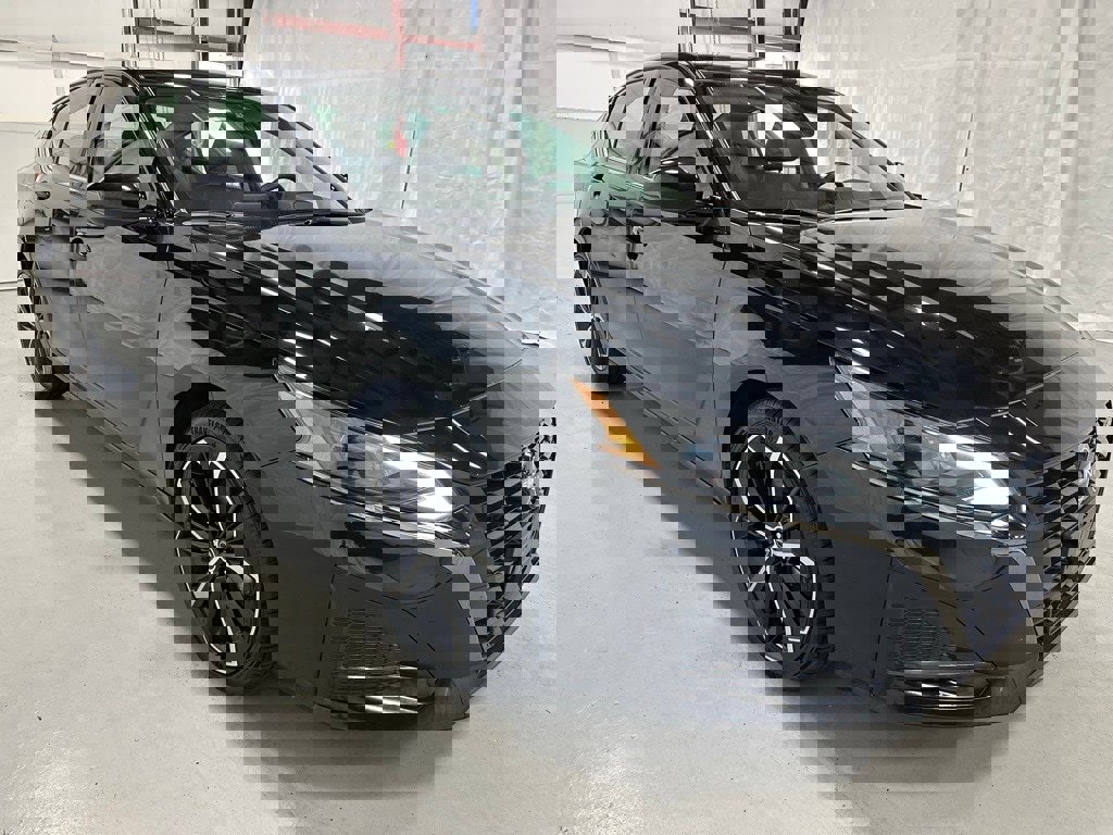 Used 2024 Nissan Altima 2.5 SR video 1