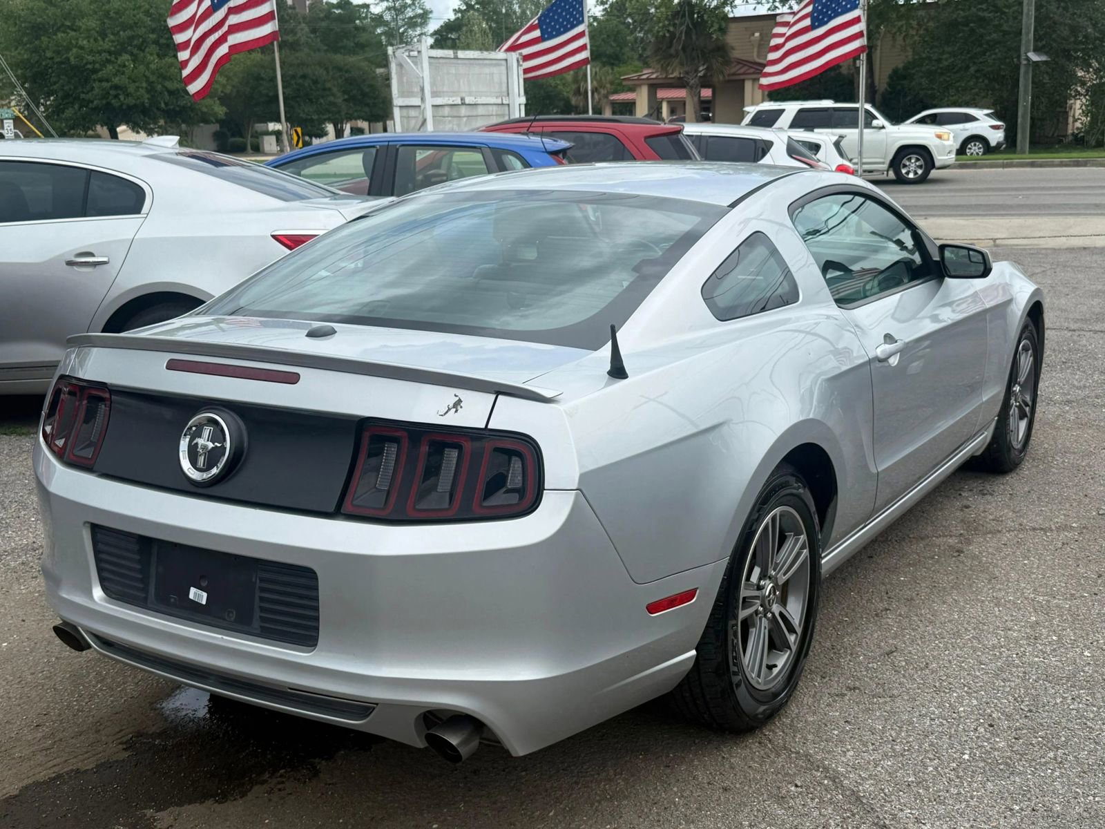 Used 2013 Ford Mustang Premium image 6