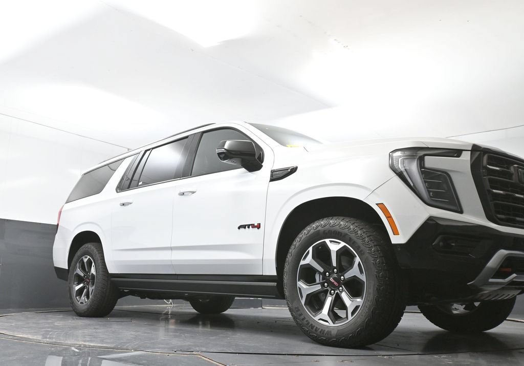 New 2026 GMC Yukon XL AT4 Ultimate AWD/4WD image 50