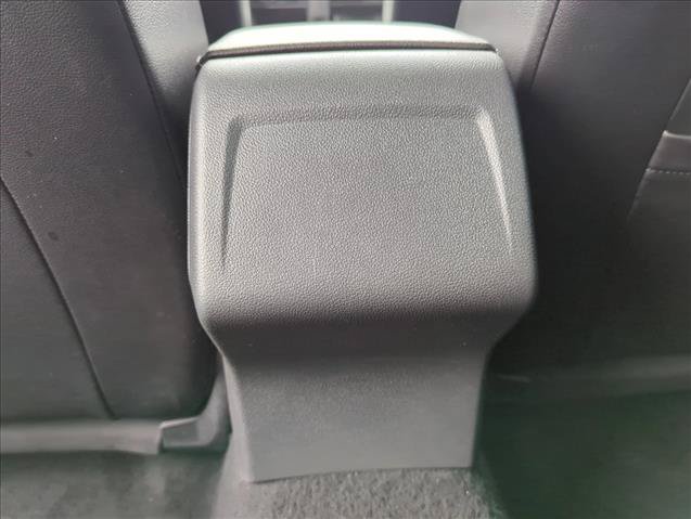 Certified 2023 Volkswagen Jetta SE w/ Panoramic Sunroof Package FWD image 17