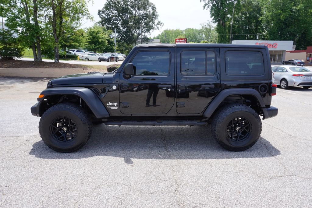 Used 2018 Jeep Wrangler Unlimited Sport S image 2