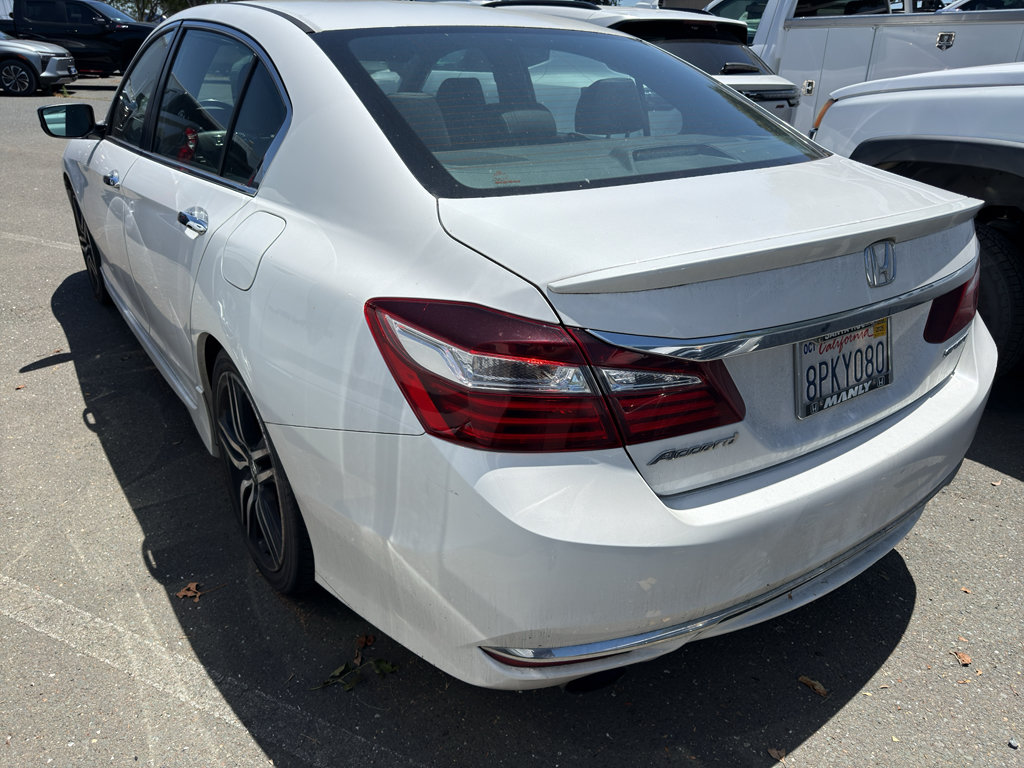 Used 2016 Honda Accord Sport image 6