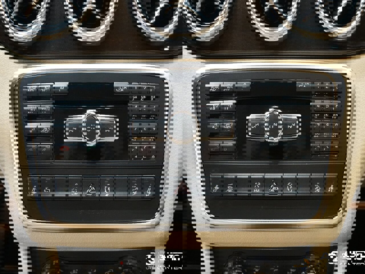 Used 2015 Mercedes-Benz GLA 250 4MATIC image 22