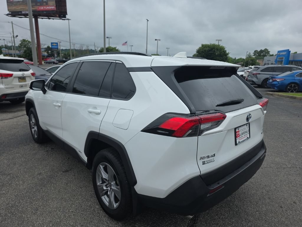 Certified 2024 Toyota RAV4 LE AWD/4WD image 6