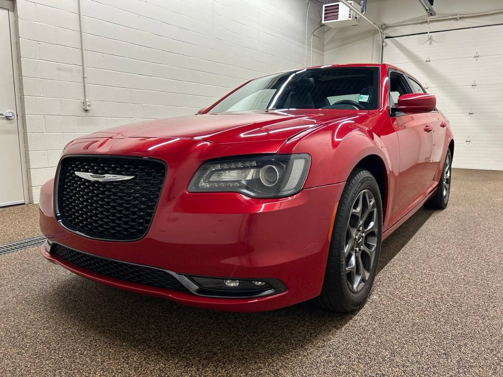 Used 2015 Chrysler 300 S AWD/4WD image 5