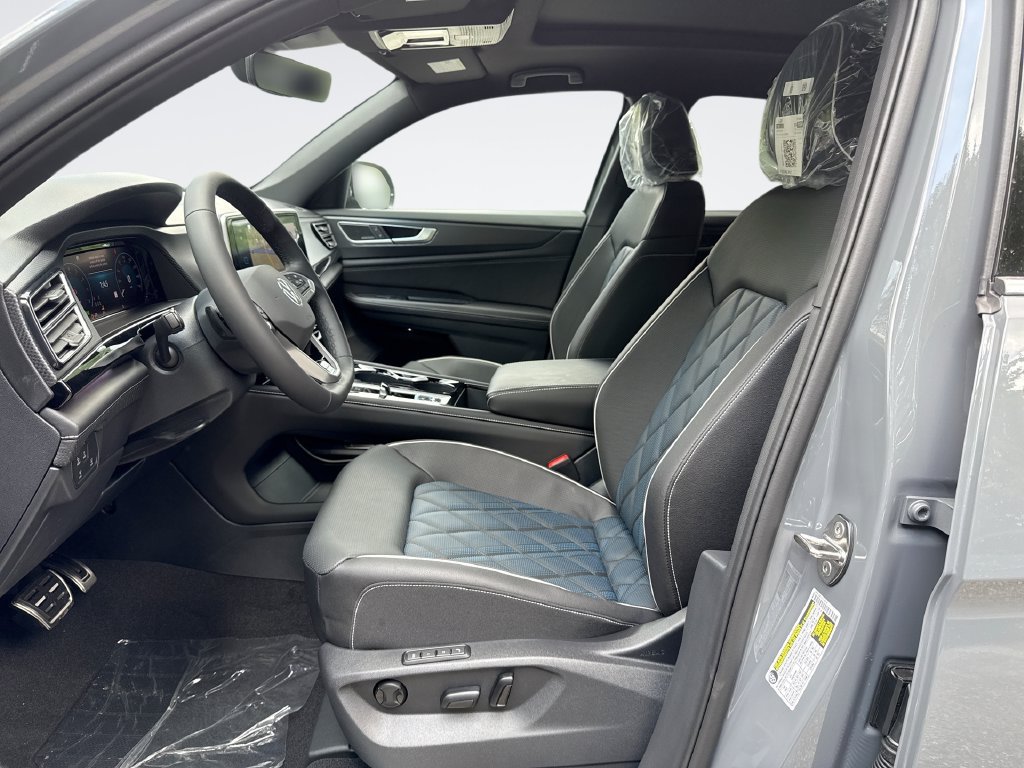 New 2026 Volkswagen Atlas Cross Sport SEL Premium R-Line AWD/4WD image 13