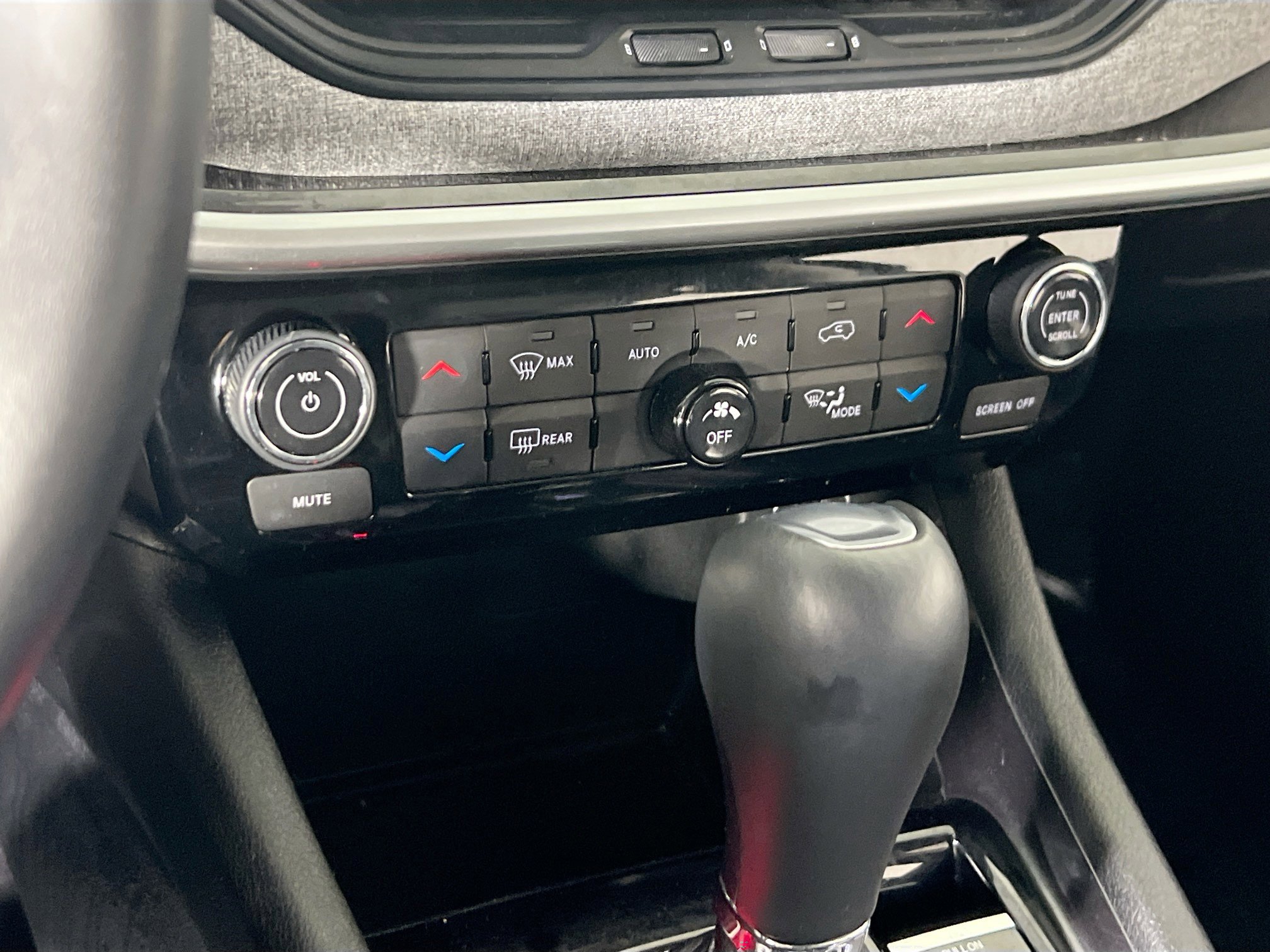 Used 2022 Jeep Compass Latitude w/ Convenience Group image 15