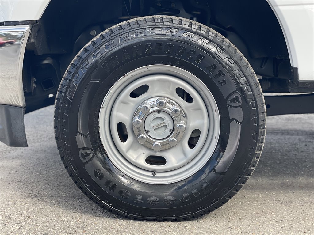 Used 2017 Ford F250 XL w/ Power Equipment Group AWD/4WD image 32