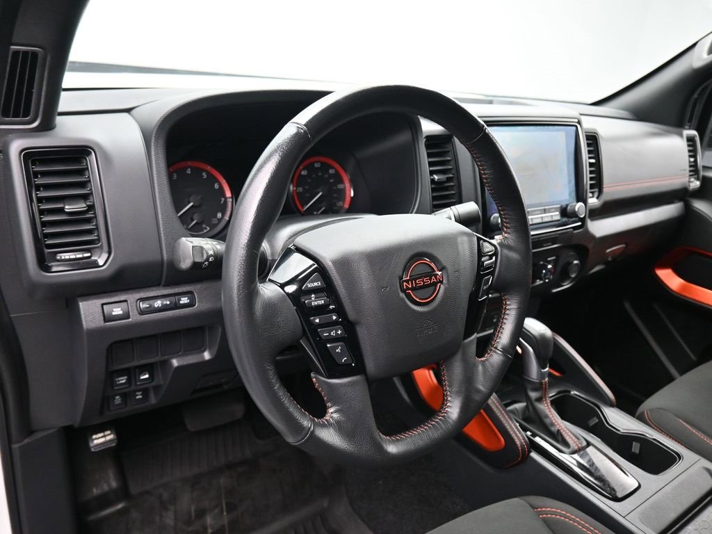 Used 2022 Nissan Frontier PRO-4X w/ Off-Road Protection Package image 13