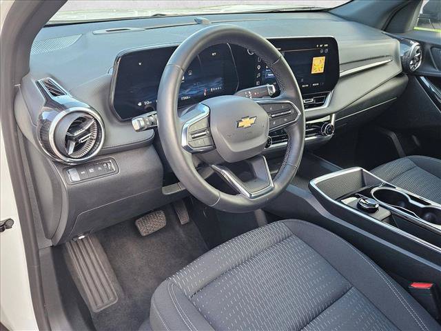 Used 2026 Chevrolet Equinox LT AWD/4WD image 10