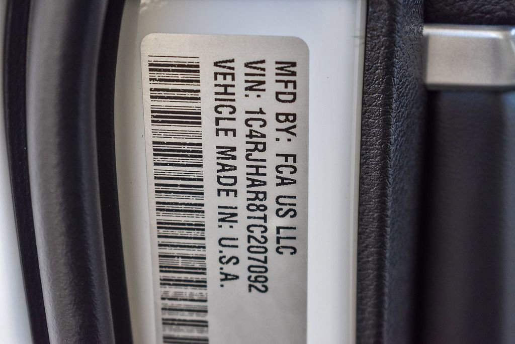 New 2026 Jeep Grand Cherokee Altitude image 30