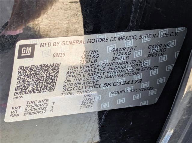 Used 2019 Chevrolet Silverado 1500 High Country w/ Technology Package AWD/4WD image 26