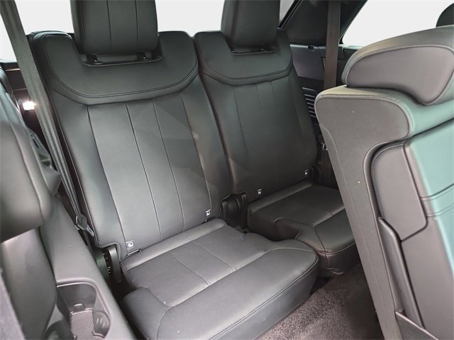 Used 2024 Land Rover Range Rover Long Wheelbase Autobiography image 12