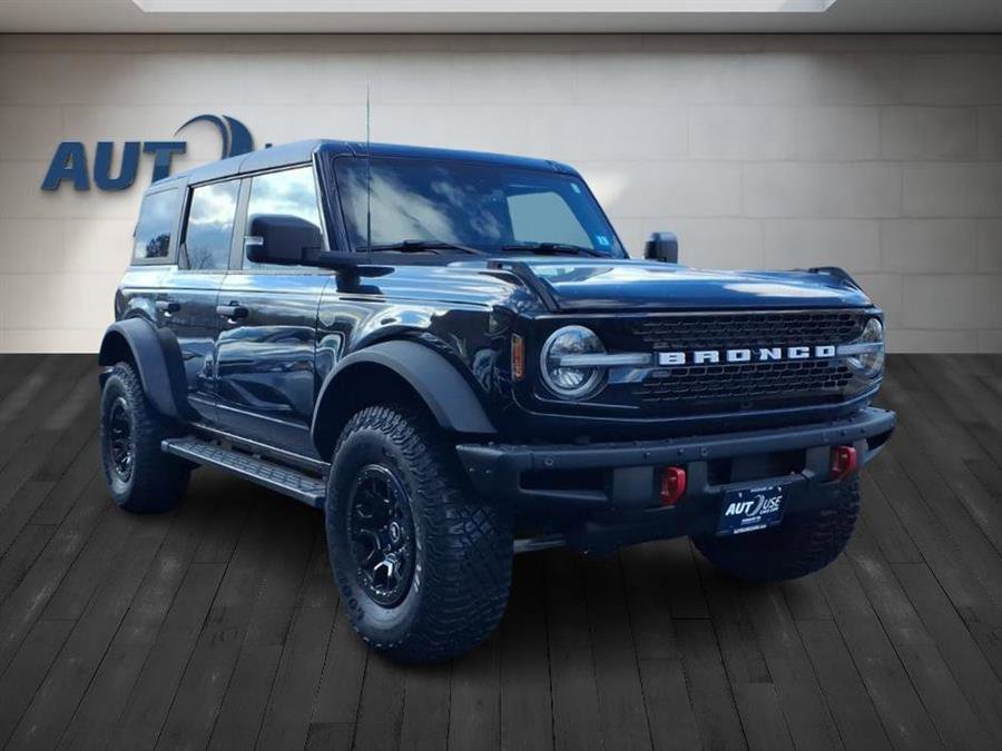 Used 2024 Ford Bronco Wildtrak image 6