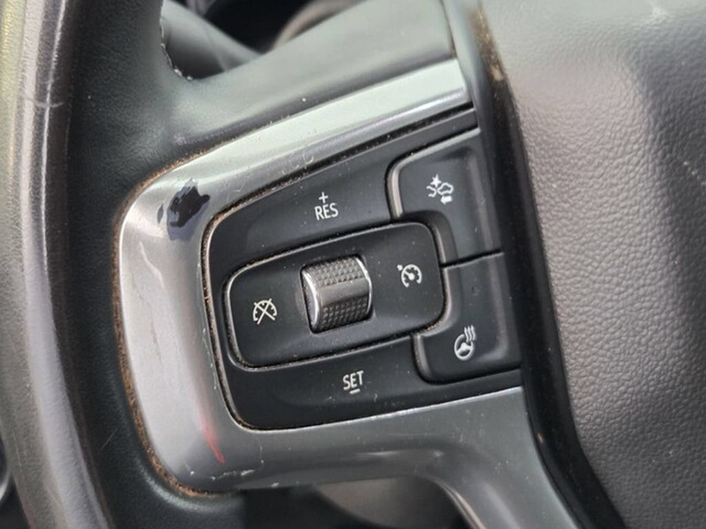 Used 2025 Chevrolet Silverado 1500 LT AWD/4WD image 13
