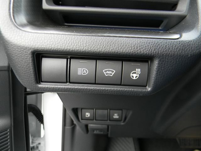 New 2026 Toyota Prius Plug-In Hybrid FWD image 13