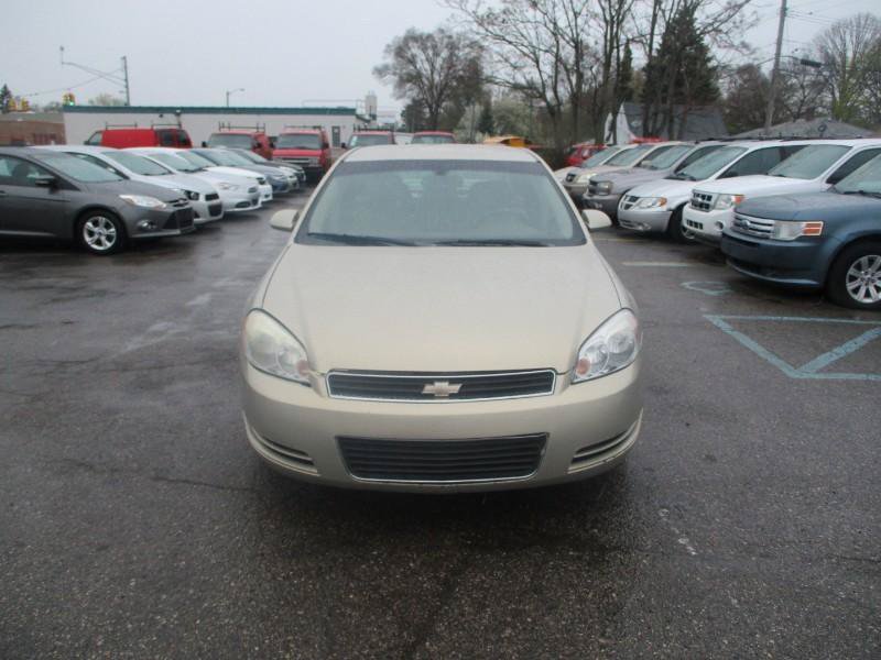 Used 2008 Chevrolet Impala LT w/ Luxury Edition Package FWD image 3