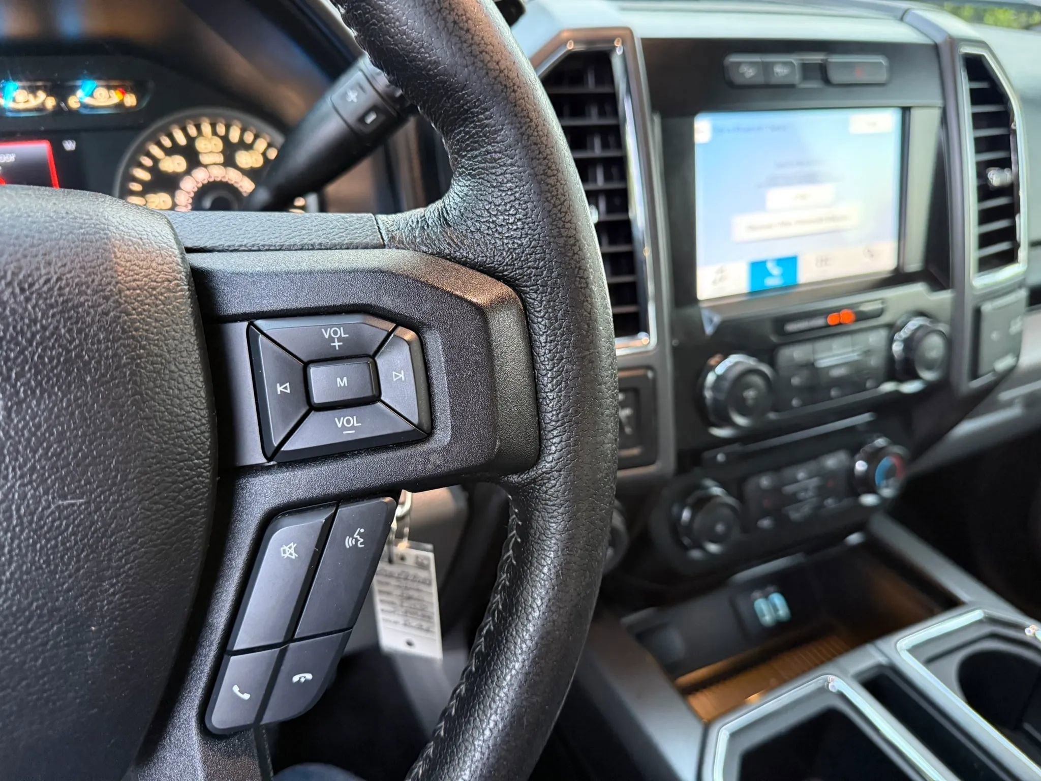 Used 2016 Ford F150 XLT w/ Equipment Group 302A Luxury image 43