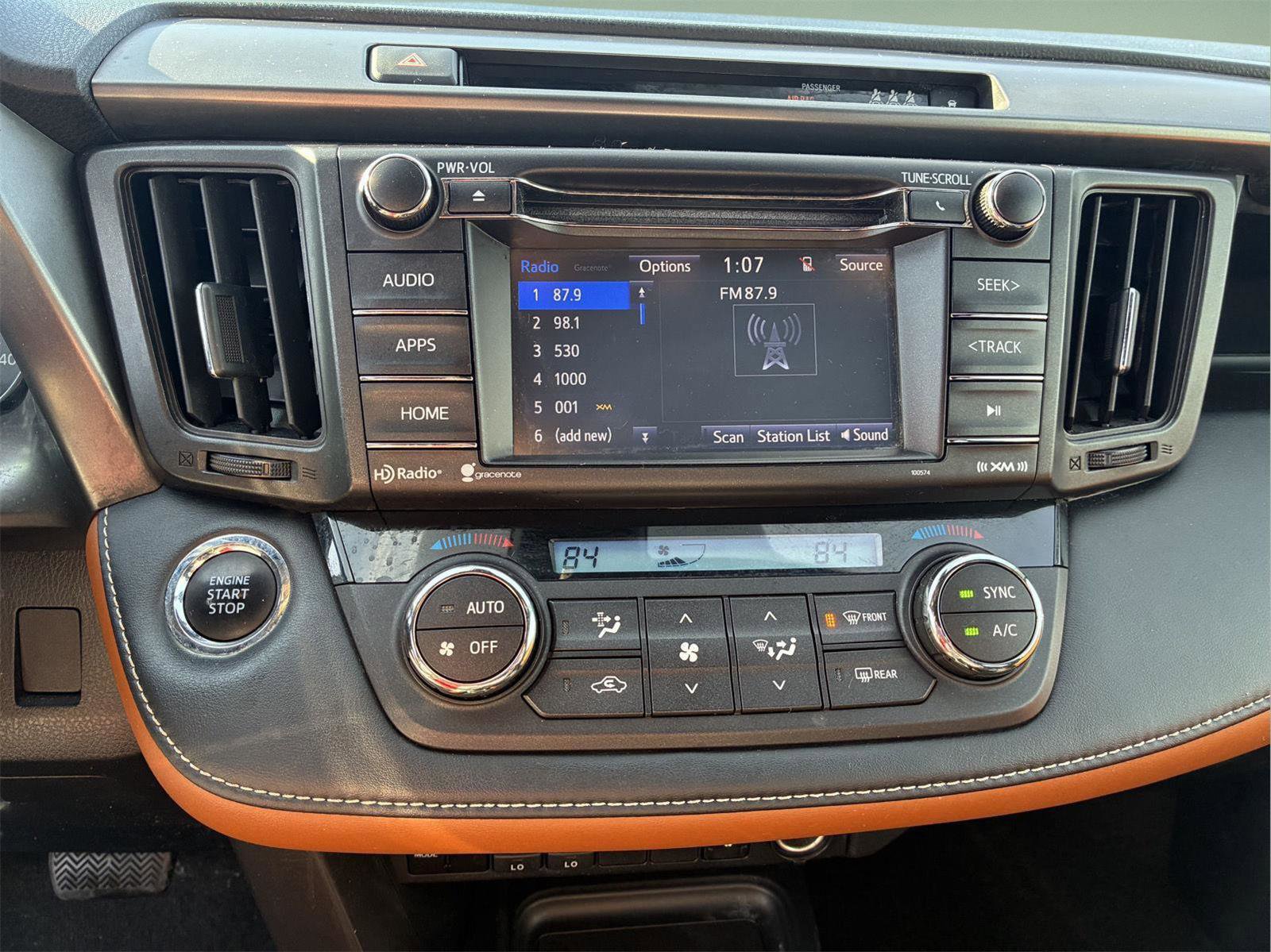 Used 2018 Toyota RAV4 SE w/ Power Extra Value Package AWD/4WD image 23