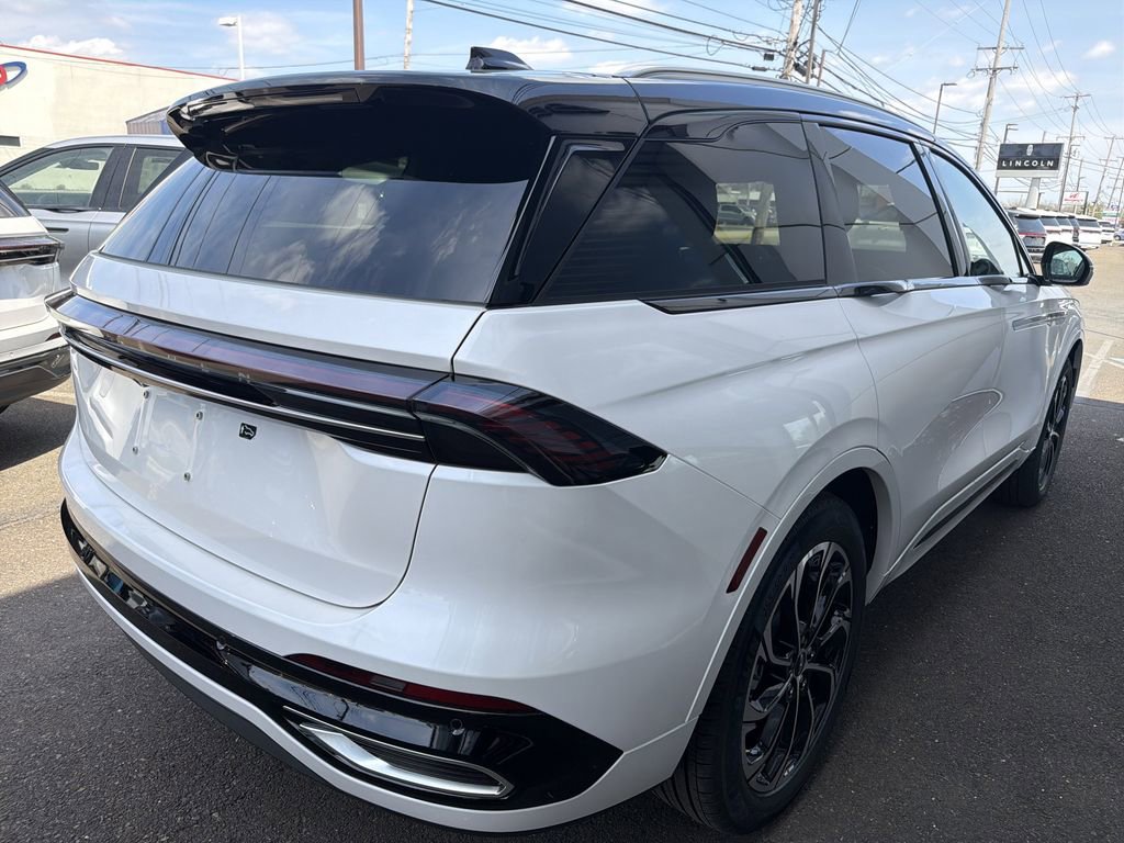 New 2026 Lincoln Nautilus Reserve AWD/4WD image 3