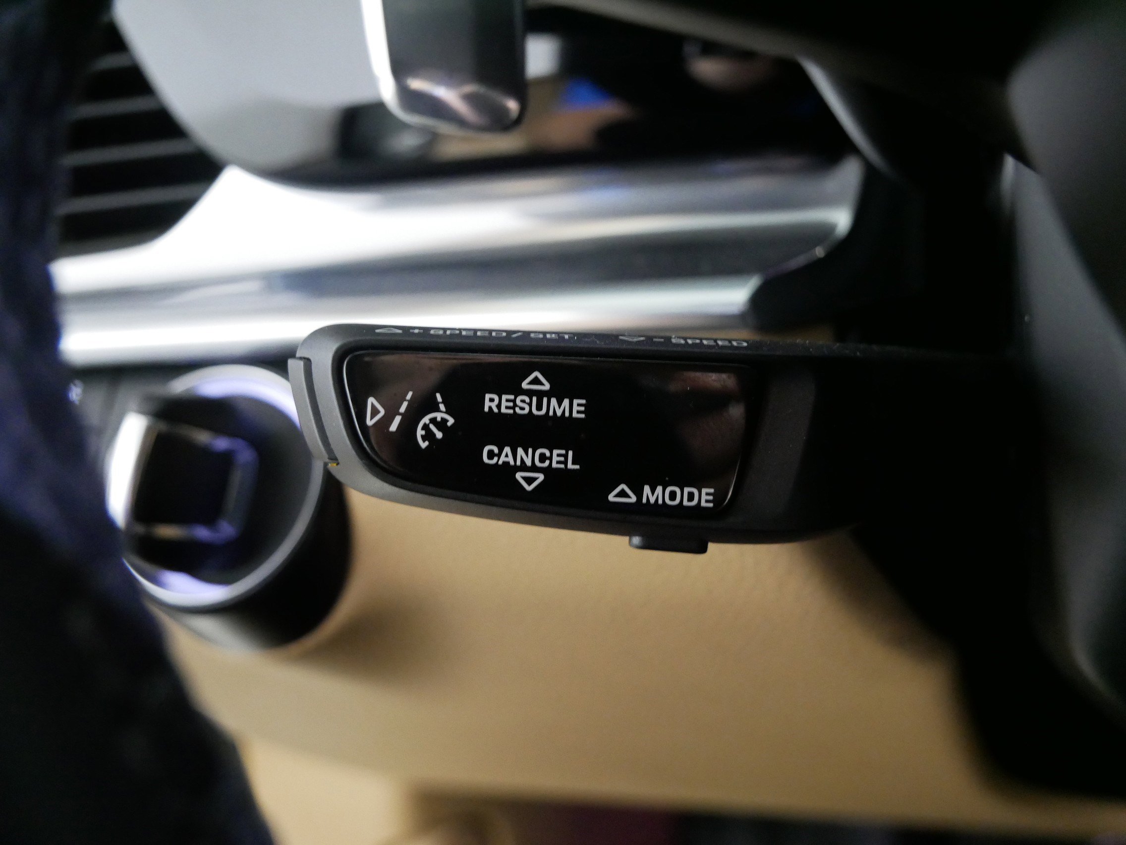 Used 2022 Porsche Panamera 4 image 32