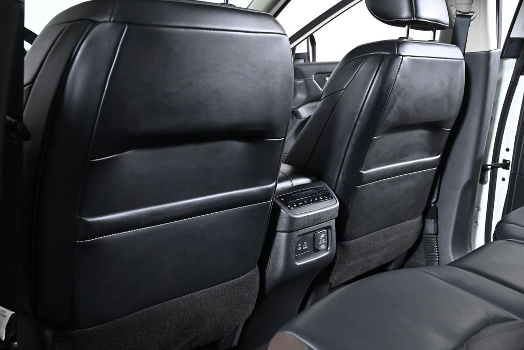 Used 2022 Nissan Pathfinder Platinum w/ Cargo Package image 28
